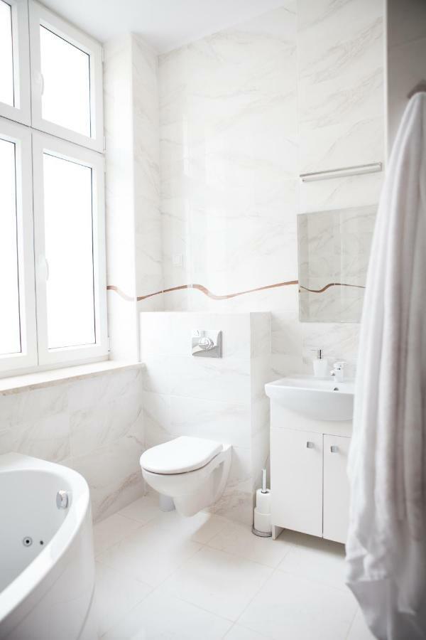 Czar Garbar Appartement Poznań Buitenkant foto