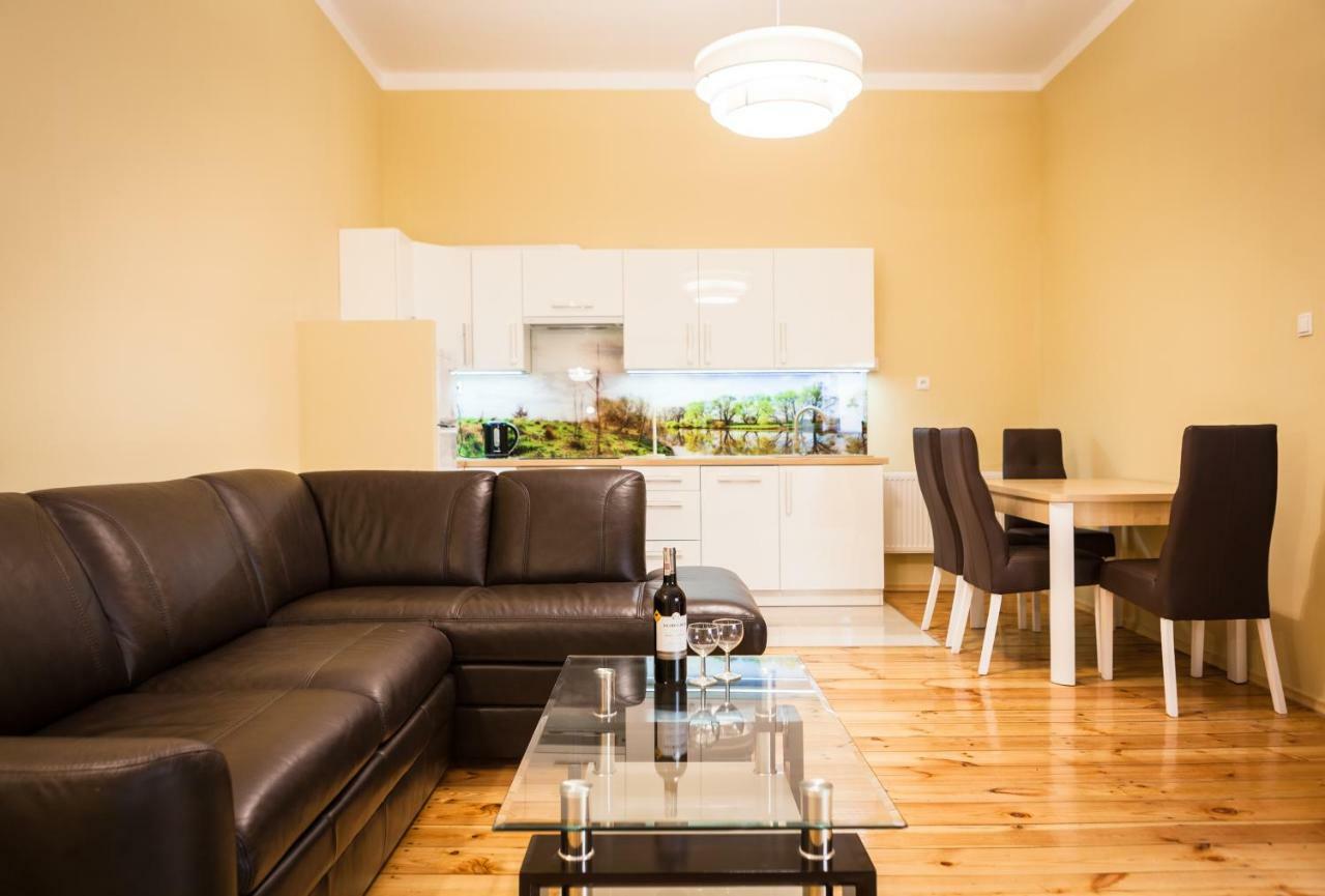 Czar Garbar Appartement Poznań Buitenkant foto